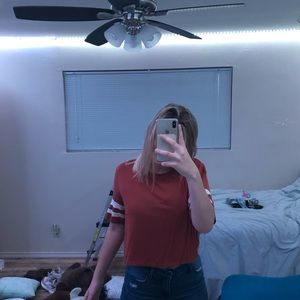 striped sleeve crop top